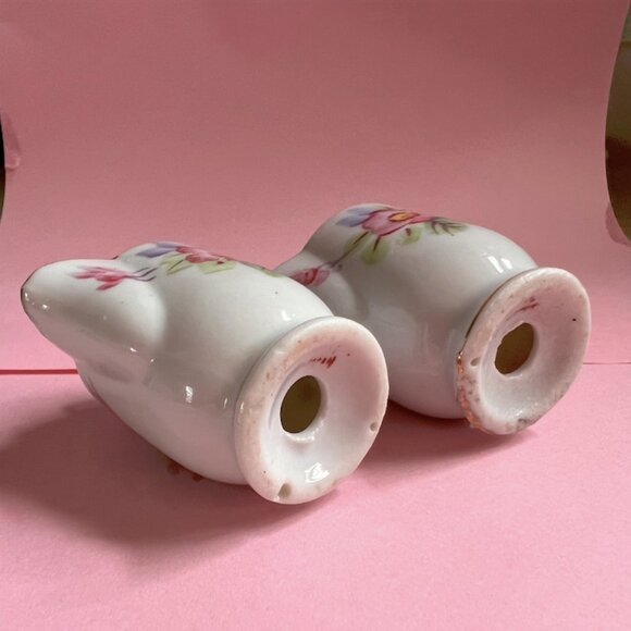 Vintage Mini Teapot Shaped Salt & Pepper Shakers - Picture 10 of 12